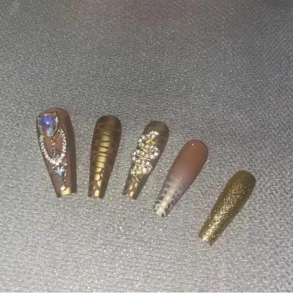✨Golden Glitter Snake Rhinestone Press-On Nails